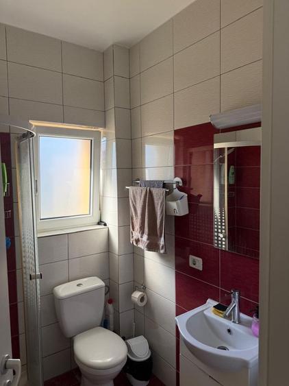 Apartament cu 3 camere decomandat în Giroc