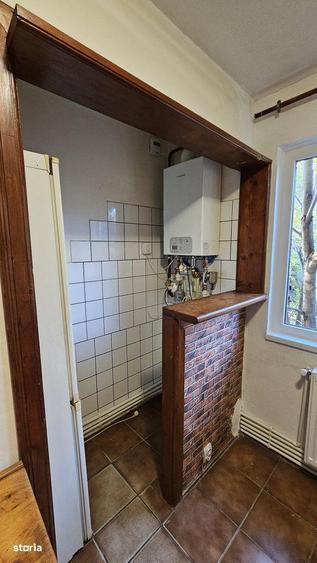 Apartament cu 2 camere semidecomandat în Brazda lui Novac
