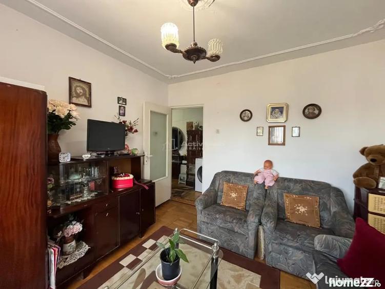 Apartament cu 2 camere decomandat în Central