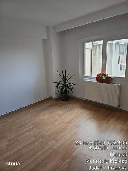 Apartament cu 4 camere în Republicii