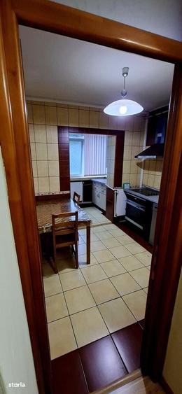 Apartament cu 3 camere decomandat în Popa Șapcă