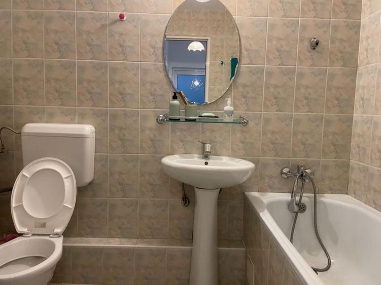 Garsonieră decomandată în Brâncoveanu