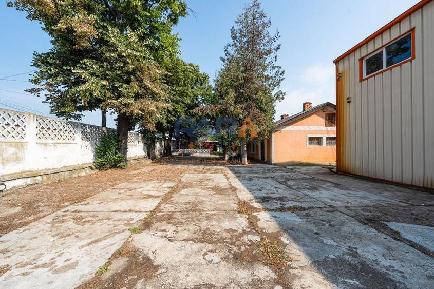 Spațiu comercial, de 450 mp, în Central