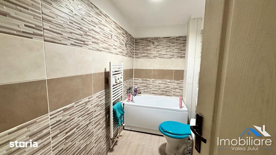 Apartament cu 2 camere decomandat în Petros