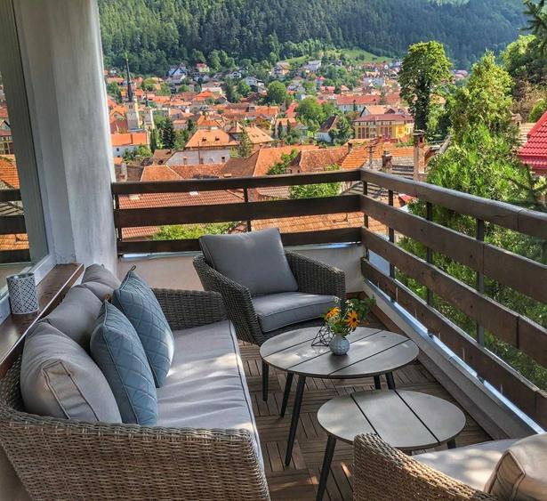 Apartament cu 4 camere decomandat în Drumul Carului
