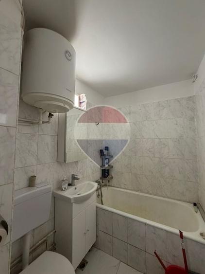 Apartament cu 2 camere semidecomandat, mobilat în Drumul Taberei