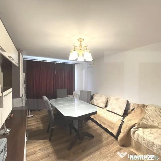 Apartament cu 3 camere decomandat în Central