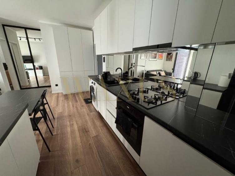 Apartament cu 2 camere semidecomandat, mobilat în Florești