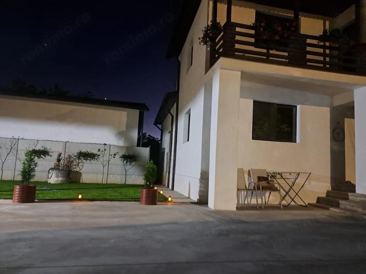 Casă cu Teren 1000 Mp în Brănești