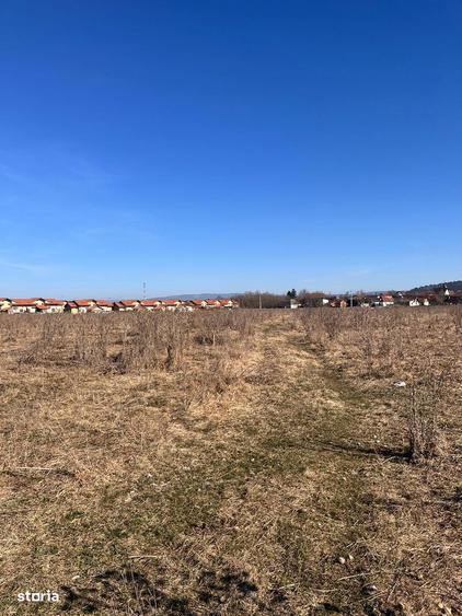 Teren de 527 mp, în Sânpetru