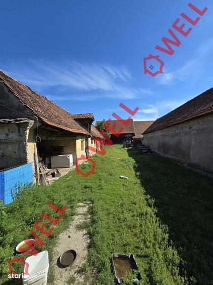 Casă cu 2 camere cu Teren 1685 Mp în Măieruș