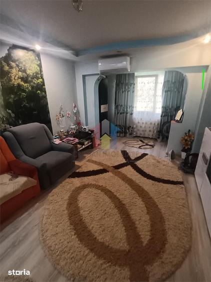 Apartament cu 3 camere decomandat, mobilat în Plantelor