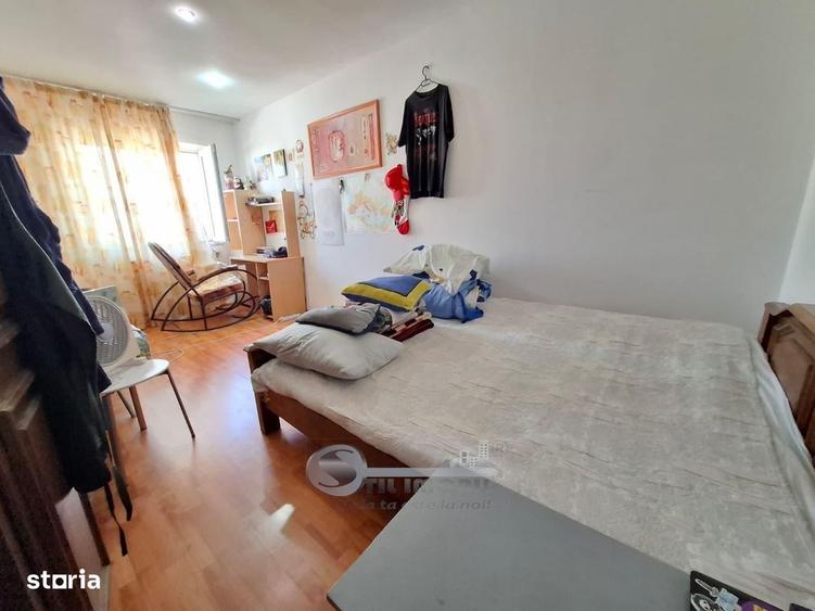 Nicolina 1, apartament 2 camere, decomandat, baie cu geam, 46 mp, se a - 4