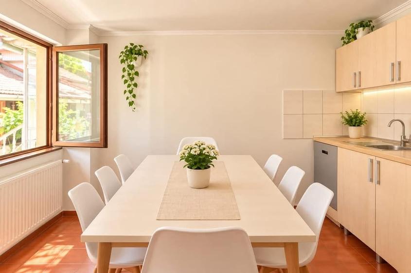 Apartament cu 4 camere decomandat în Cantemir