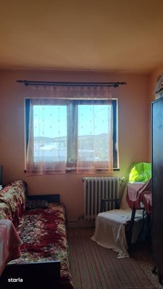 Apartament cu 2 camere decomandate cu balcon inchis in Manastur - 6