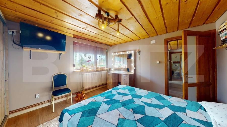 Casă individuală cu 18 camere cu Canalizare în Cernatu