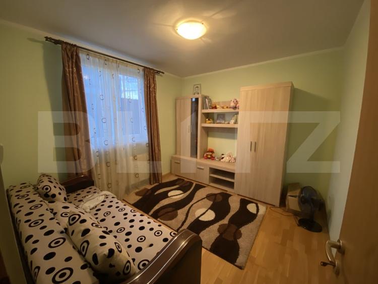 Apartament cu 3 camere decomandat, mobilat în Tolstoi