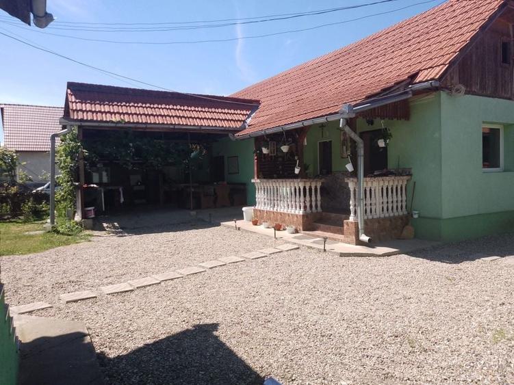Casă cu 4 camere în Poiana Blenchii