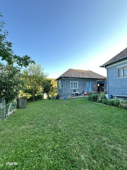 Casă cu 4 camere în Pata