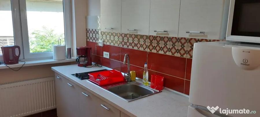 Apartament cu 2 camere semidecomandat în Exterior Vest