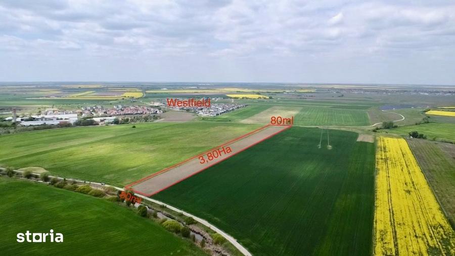 Teren de 38000 mp, în Central