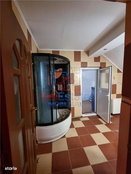 Casă cu 4 camere în Valea Adâncă