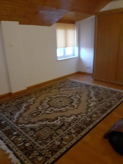Casă individuală cu 7 camere cu Canalizare în Măgurele