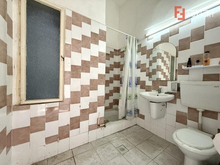 Apartament cu 5 camere decomandat în Elisabetin