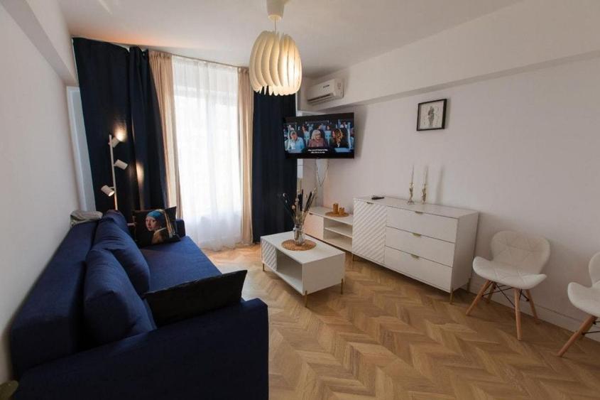 Apartament cu 2 camere decomandat, mobilat în Calea Victoriei