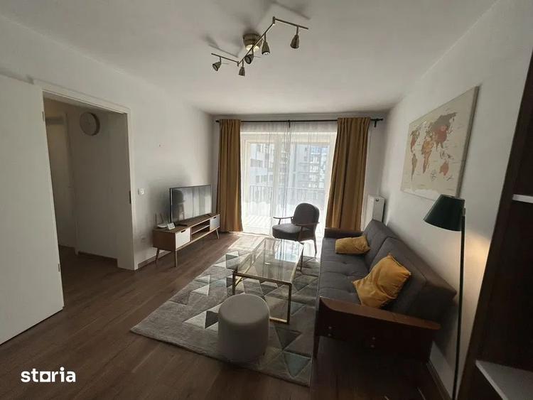 Apartament cu 2 camere decomandat în Tractorul
