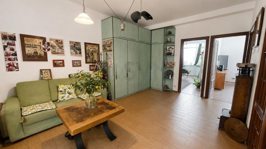 Apartament cu 3 camere decomandat, mobilat în Armeneasca