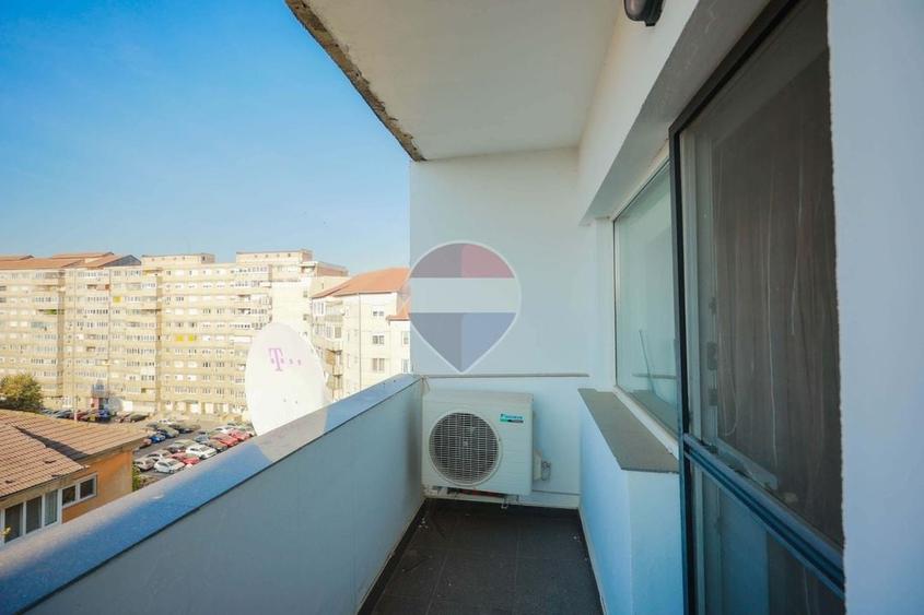 Apartament cu 3 camere decomandat în Rogerius