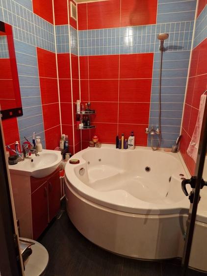 Apartament cu 2 camere semidecomandat în Țiglina 3