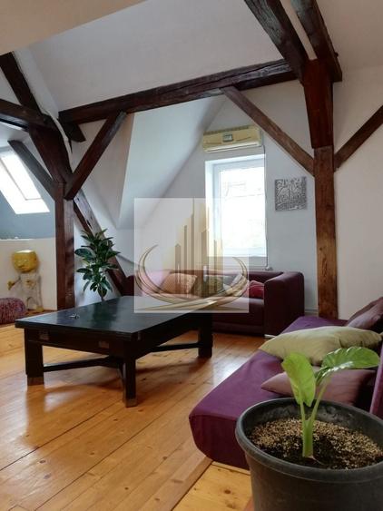 Apartament cu 4 camere decomandat în Central