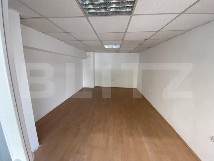 Spațiu comercial, de 81 mp, în Calea București