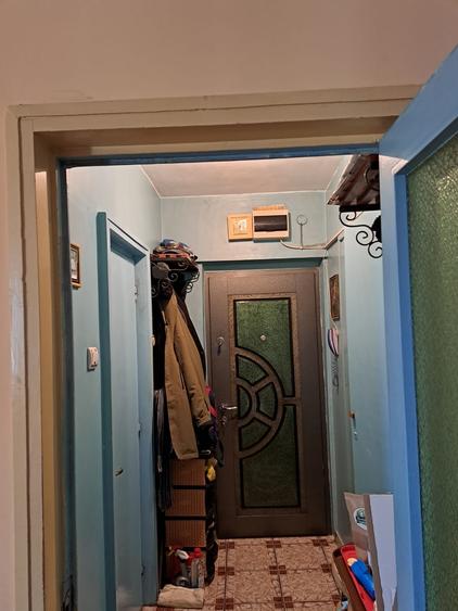 Apartament cu 3 camere semidecomandat în Drumul Taberei