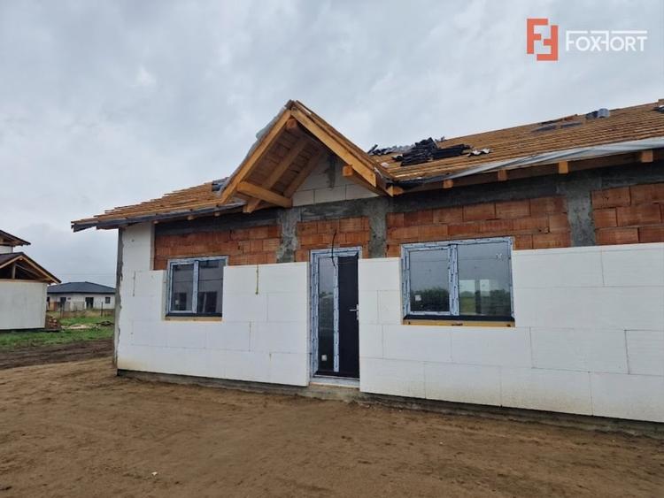 Duplex cu 3 camere cu Teren 307 Mp în Bucovăț (Remetea Mare)