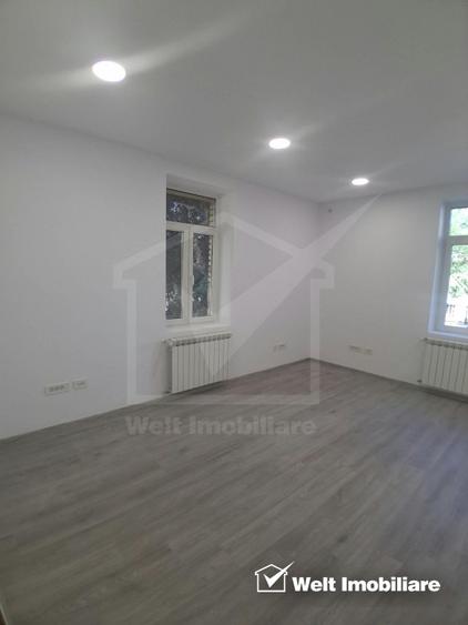 Birou, de 73 mp, în Central