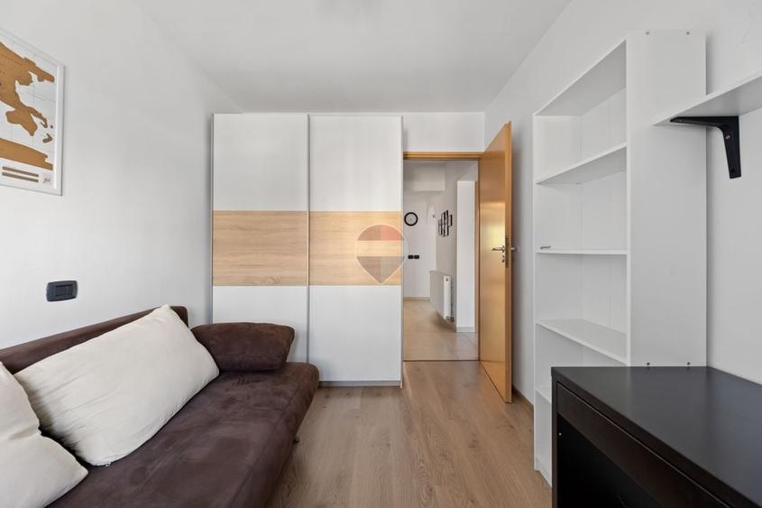 Apartament cu 4 camere decomandat, mobilat în UTA