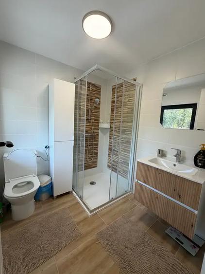 Apartament cu 4 camere semidecomandat în Buftea