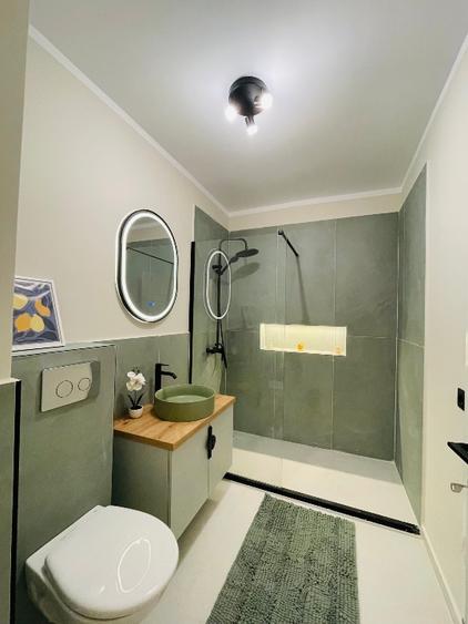 Apartament cu 2 camere semidecomandat în Florești