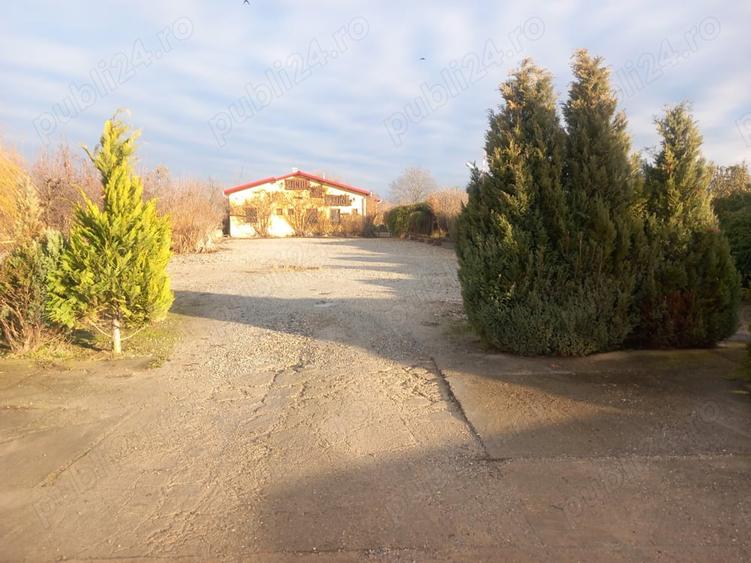 Spațiu comercial, de 4,800 mp, în Sântuhalm