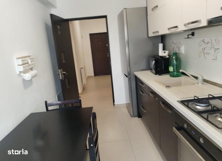 Apartament cu 2 camere decomandat în Galata