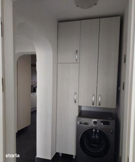 Apartament cu 3 camere decomandat în Titan