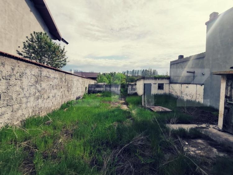 Casă individuală cu 5 camere cu Teren 1624 Mp în Cernele