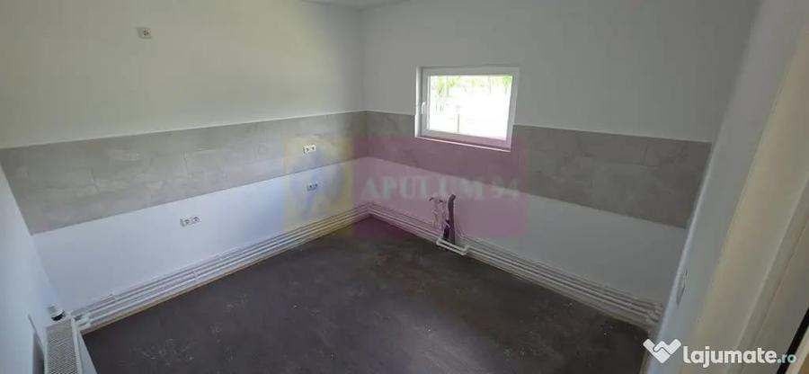Casă cu 4 camere cu Teren 1001 Mp în Brebu