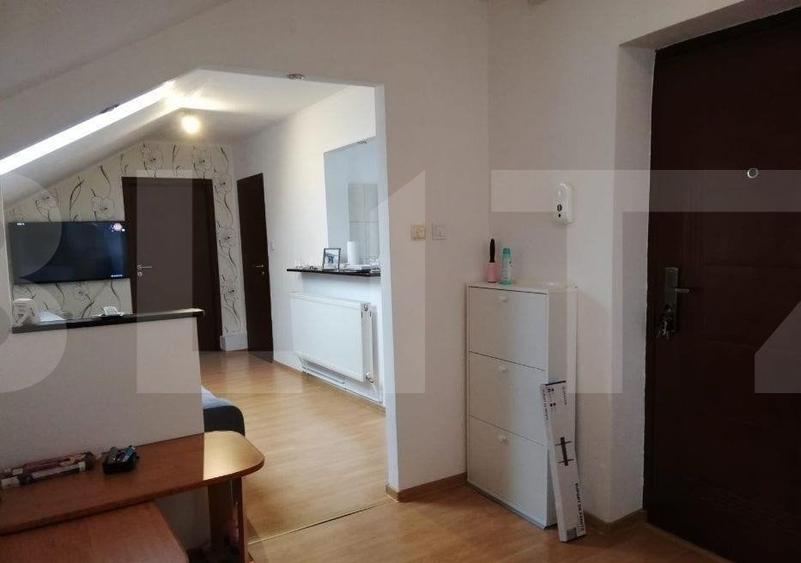 Apartament cu 2 camere decomandat, mobilat în Steaua