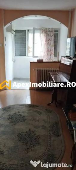 Garsonieră decomandată în Colentina