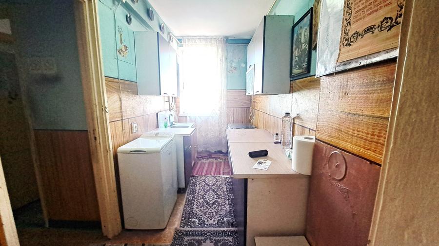Apartament cu 3 camere circular în Bumbești-Jiu