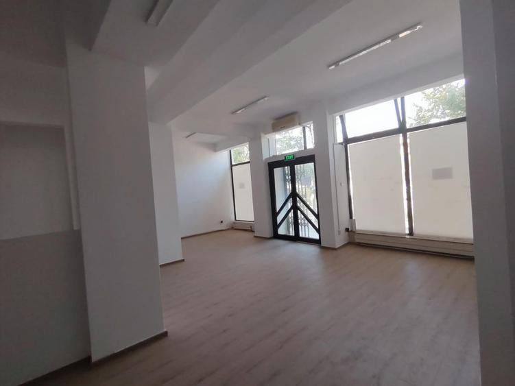 Spațiu comercial, de 122 mp, în Ultracentral